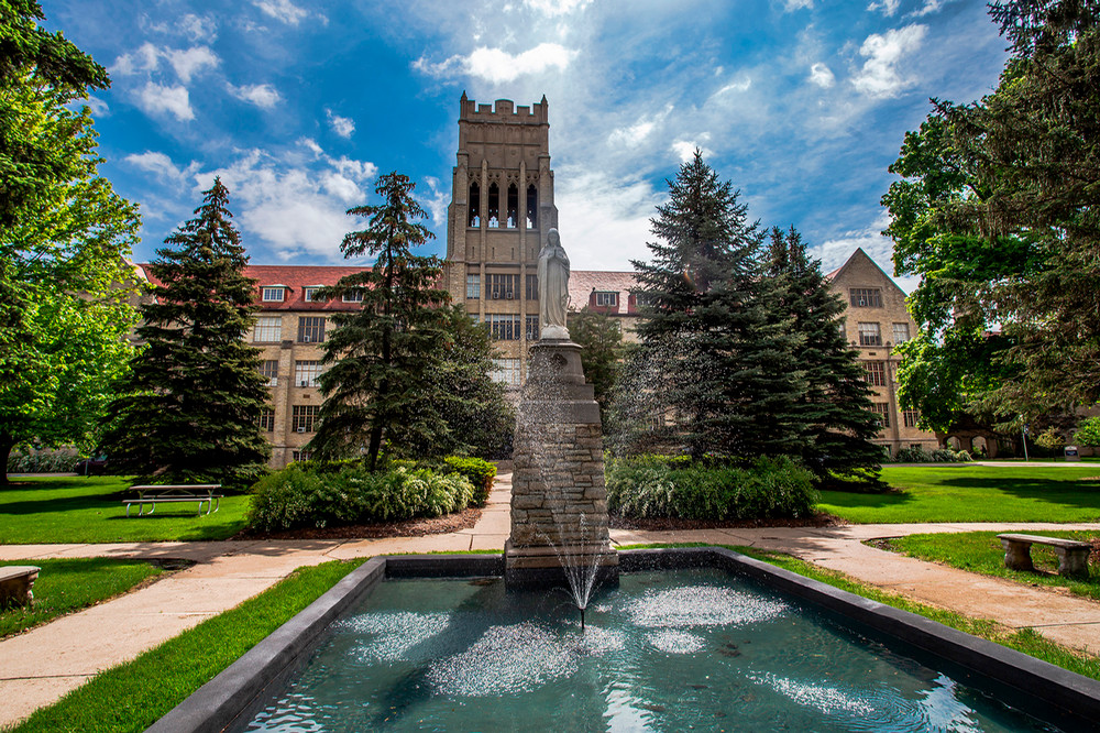 Students Outside on Campus in Summer